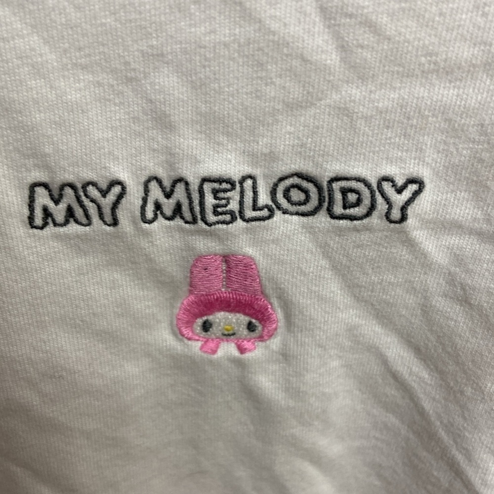 UNIQLO x SANRIO UT Women’s My Melody White City Pop Shirt Embroidery Size L
